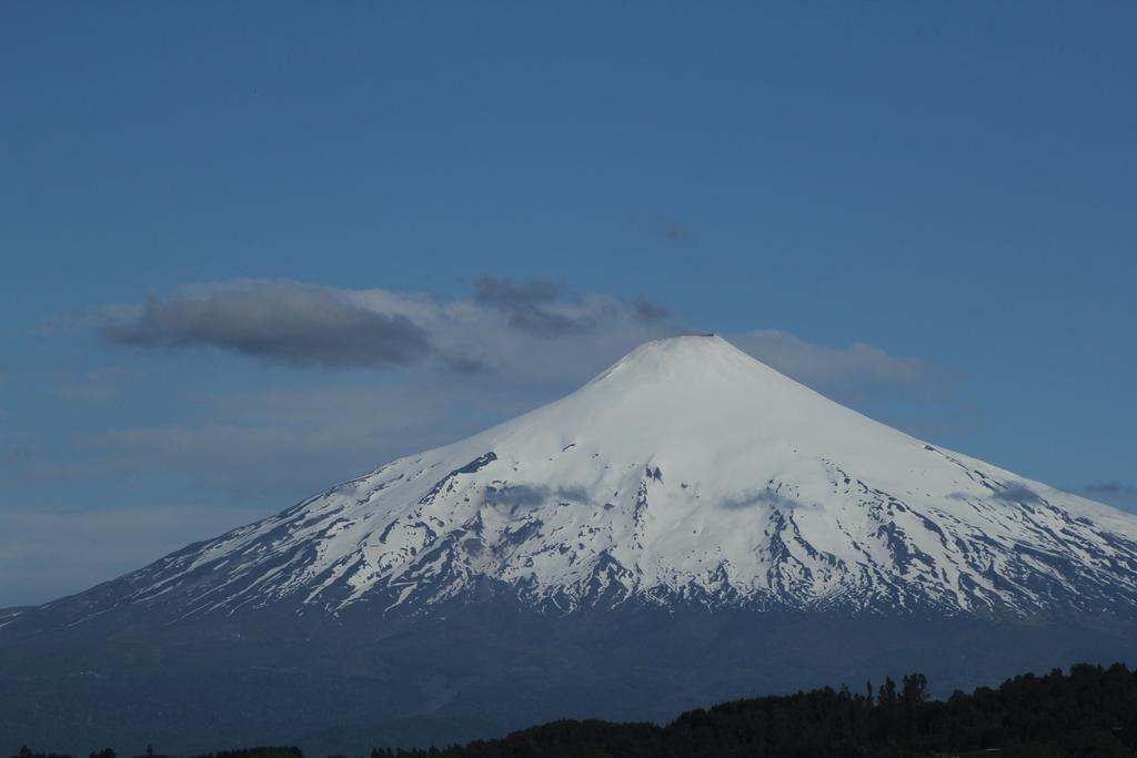 Hostel El Alcazar Villarrica Kültér fotó